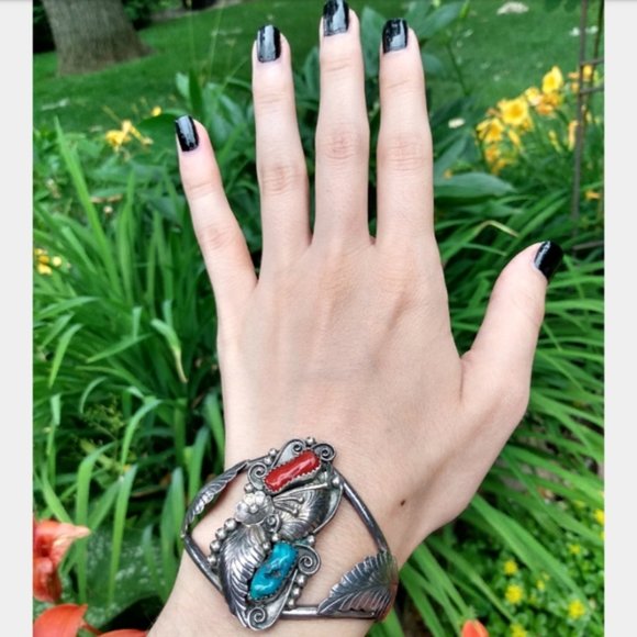 Turquoise coral and silver Navajo cuff - Picture 2 of 4